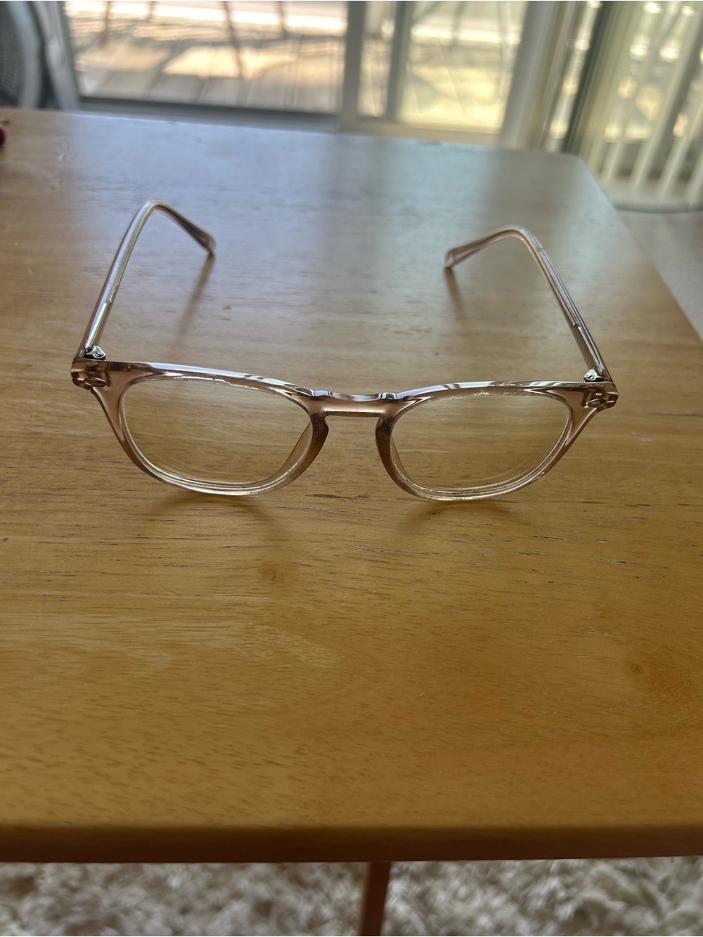 Diff Eyewear Women Clear/Pale Pink Transparent Frame Glasses